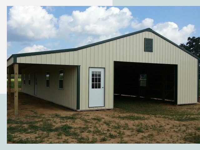 Строительство конюшен в Великом Устюге