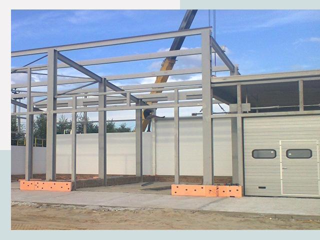 Строительство автосервисов от СтальСтрой-Влс по цене 611 руб.