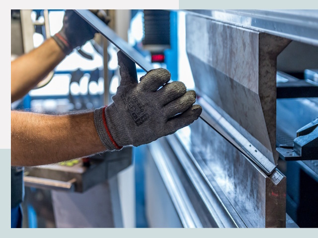 Гибка металла в Великом Устюге